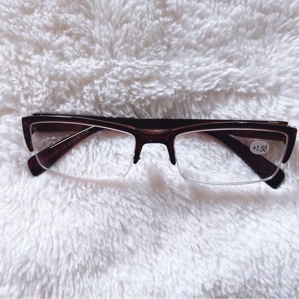 Sophie Tortoise Brown Rectangular Reading Glasses - Picture 6 of 15